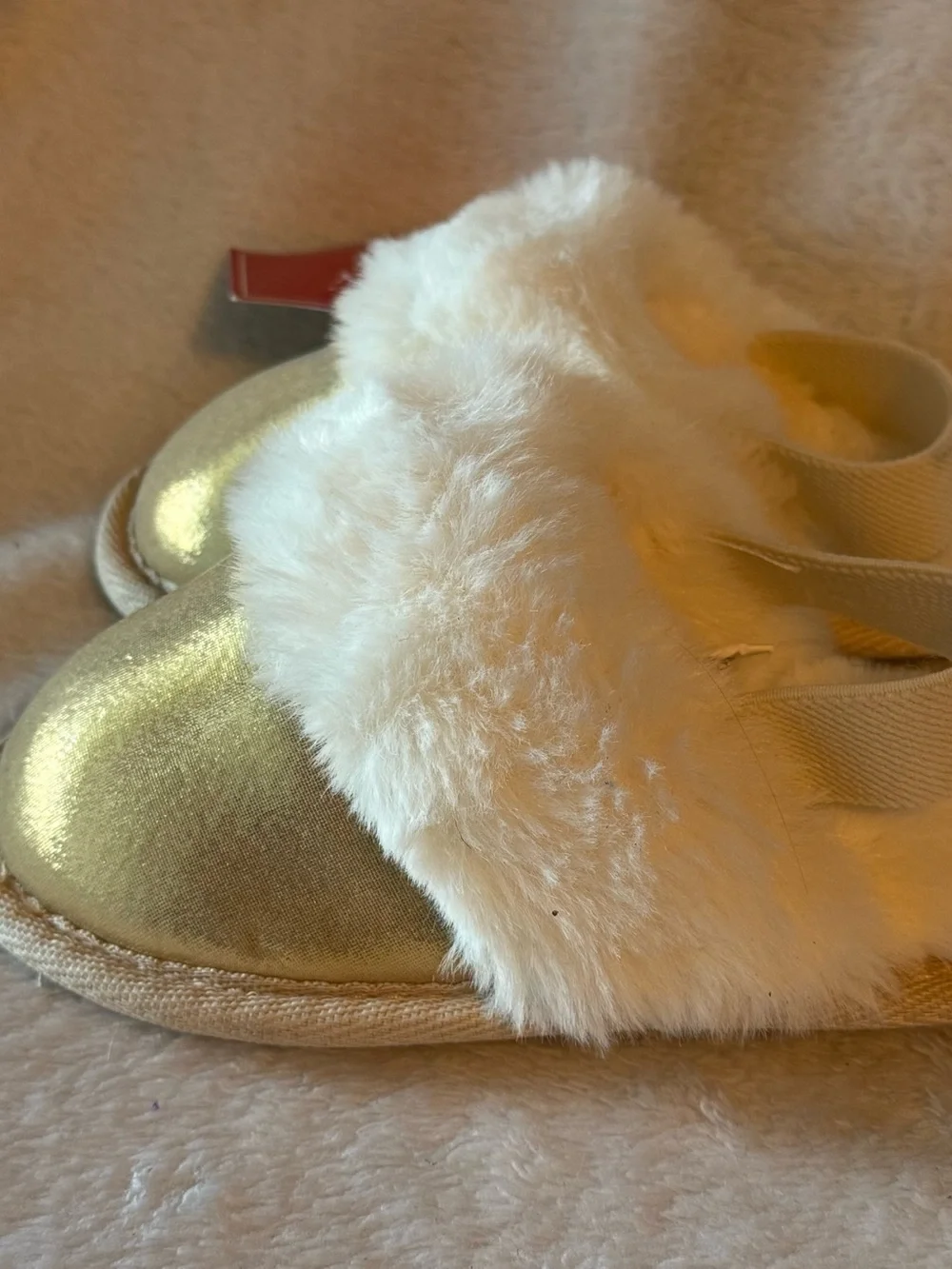 Cozy Cream Faux Fur Slip-On Slippers Holiday Girls 7-8 New